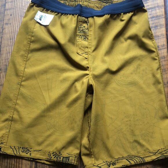 REI Swim Trunks Size 18 XL - Picture 6 of 6